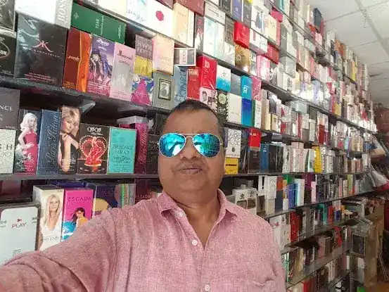 Zahir Gift shop