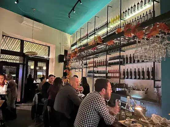 Zizi Wine Bar