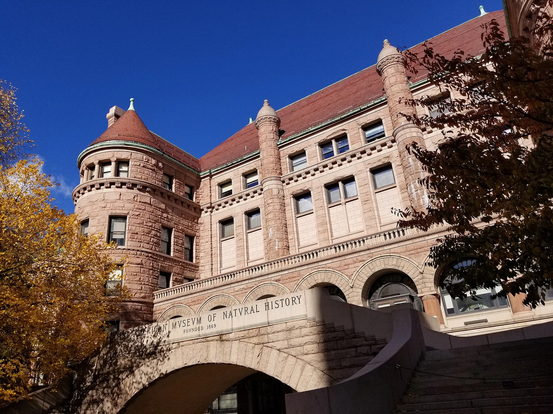 South facade of the American Museum of Natural History in Manhattan