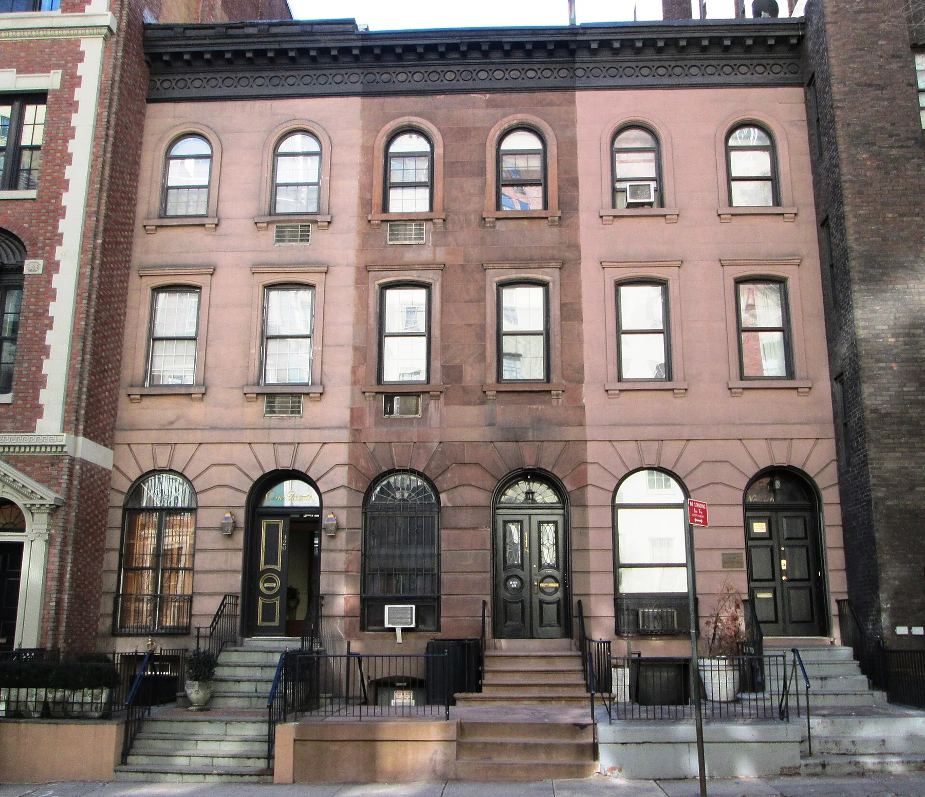 Historic row houses on East 38th Street in Murray Hill, Manhattan
