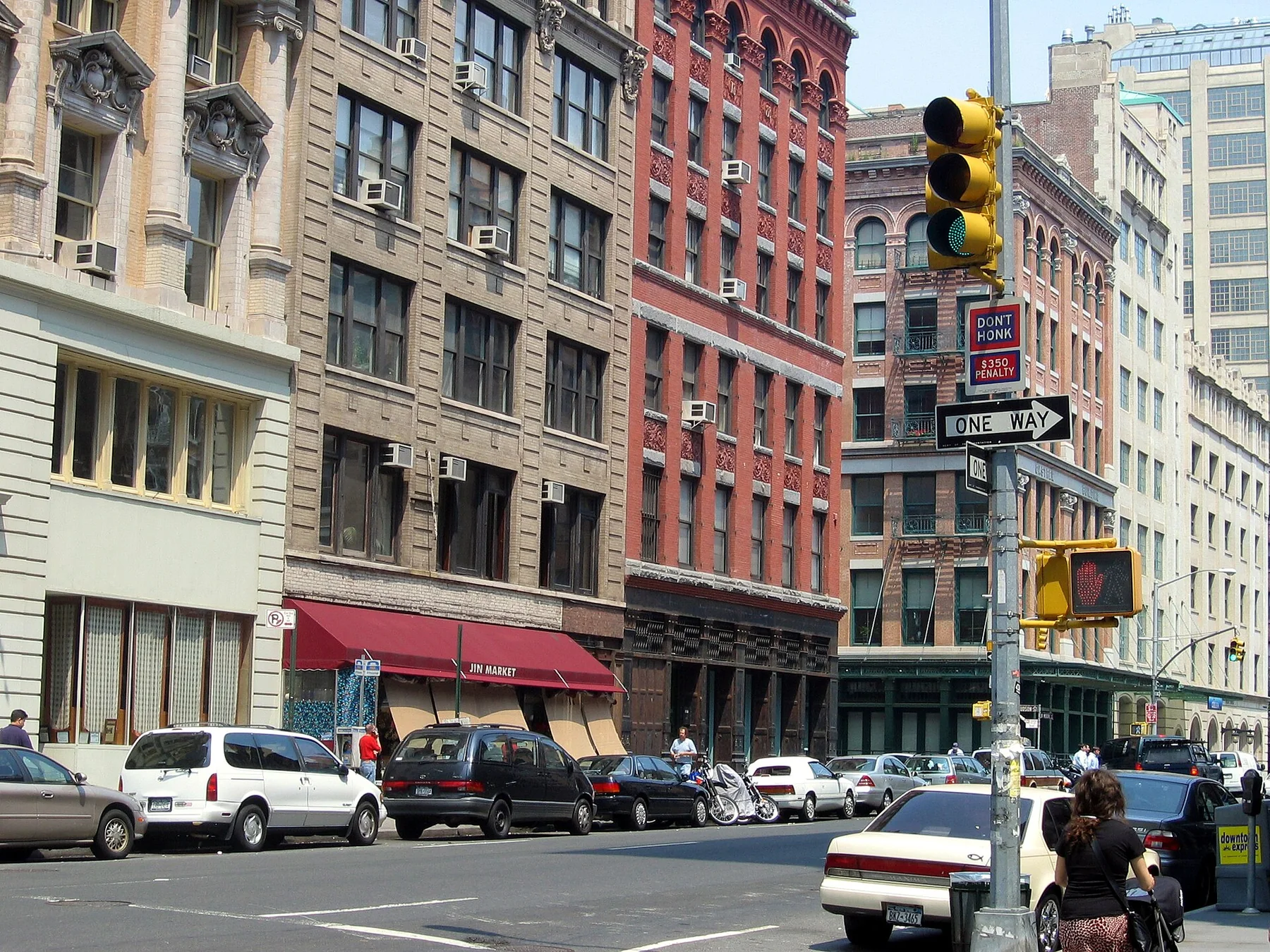 Looking north along Hudson Street from Franklin Street in Tribeca